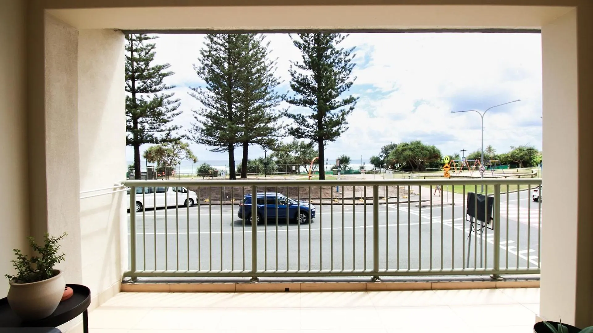 Beachfront Escape In Coolangatta Gold Coast 0*,  Australia