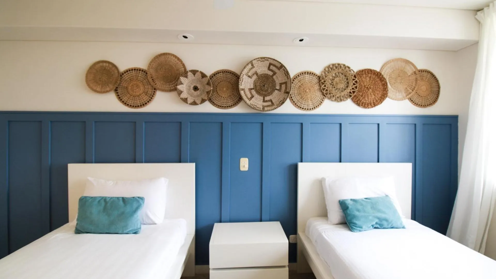 Beachfront Escape In Coolangatta Gold Coast Apartment