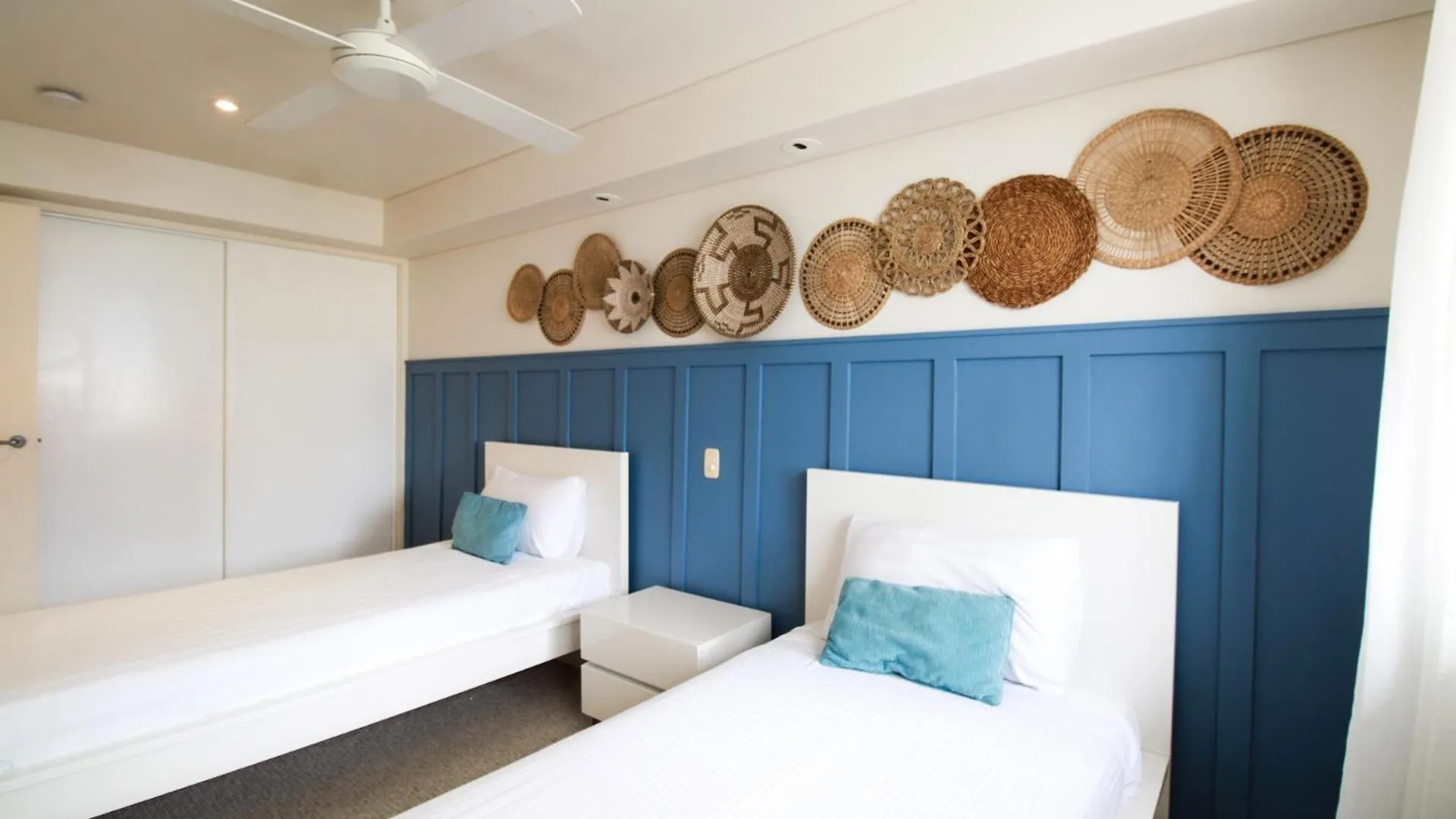 Apartment Beachfront Escape In Coolangatta Gold Coast